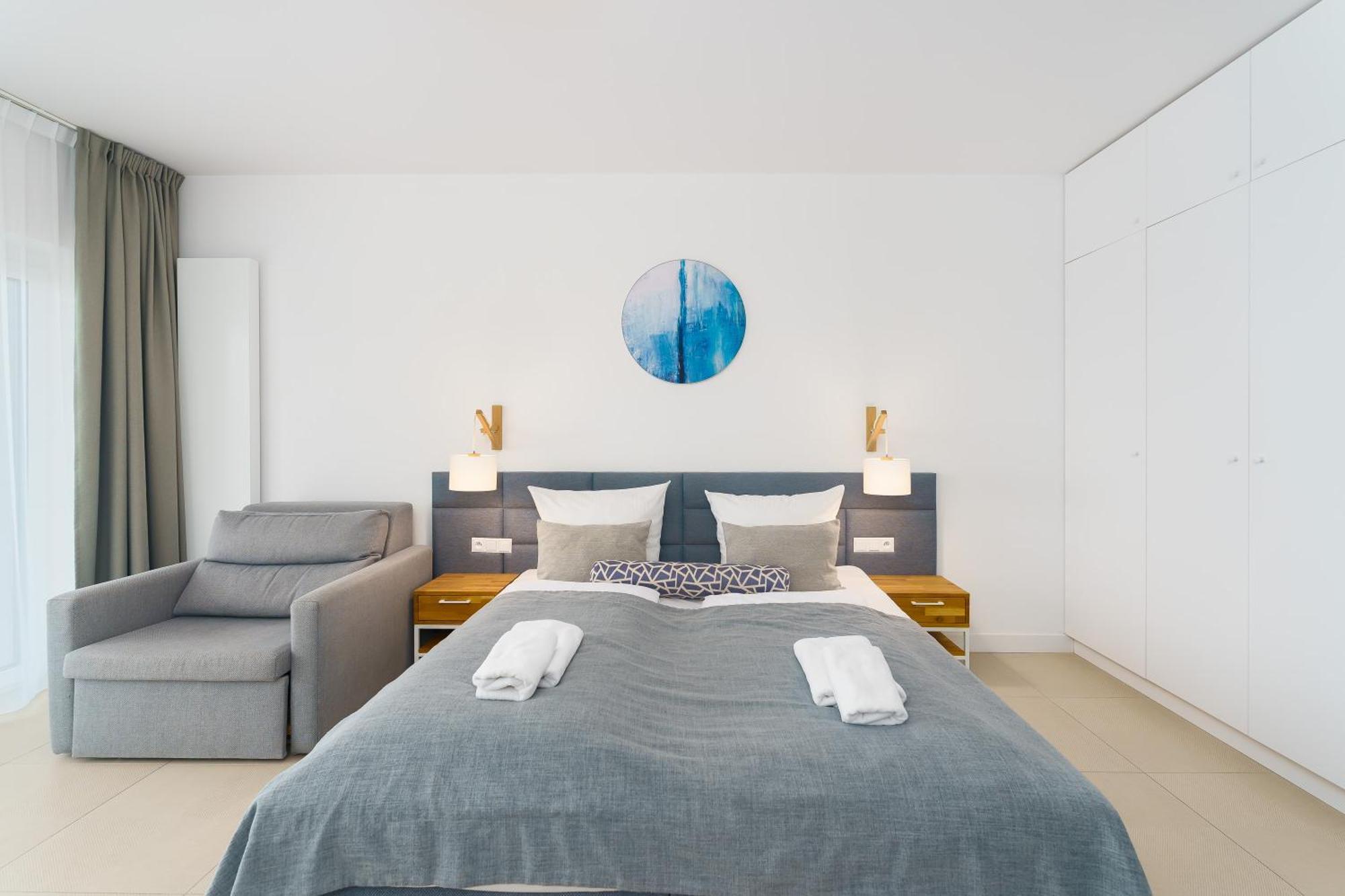 Aquamarina Prima Deluxe Studios With Sea View By Noclegi Renters Мендзыздрое Экстерьер фото