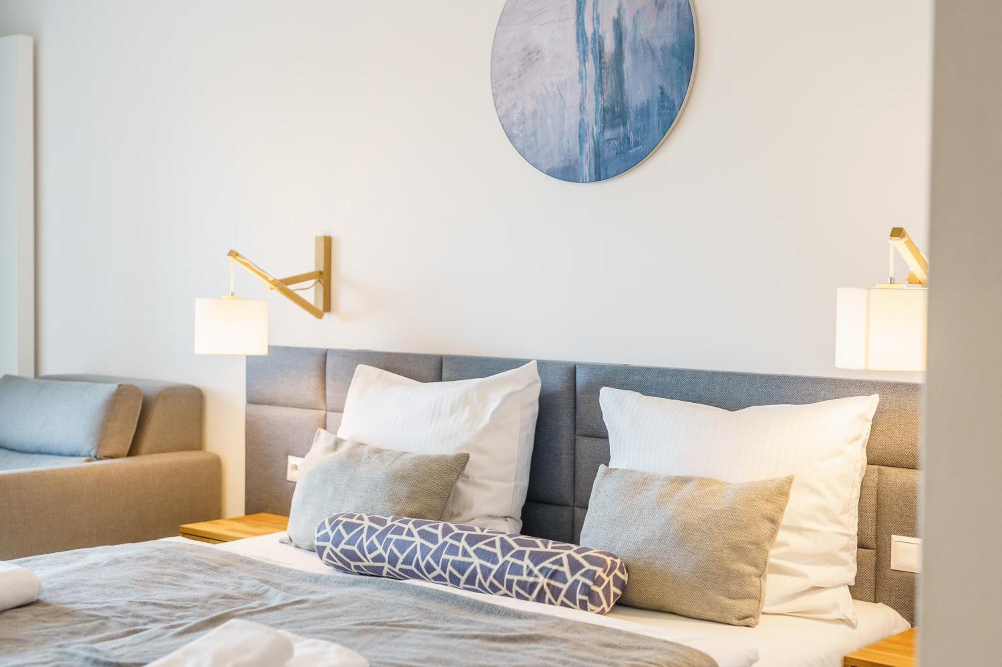 Aquamarina Prima Deluxe Studios With Sea View By Noclegi Renters Мендзыздрое Экстерьер фото