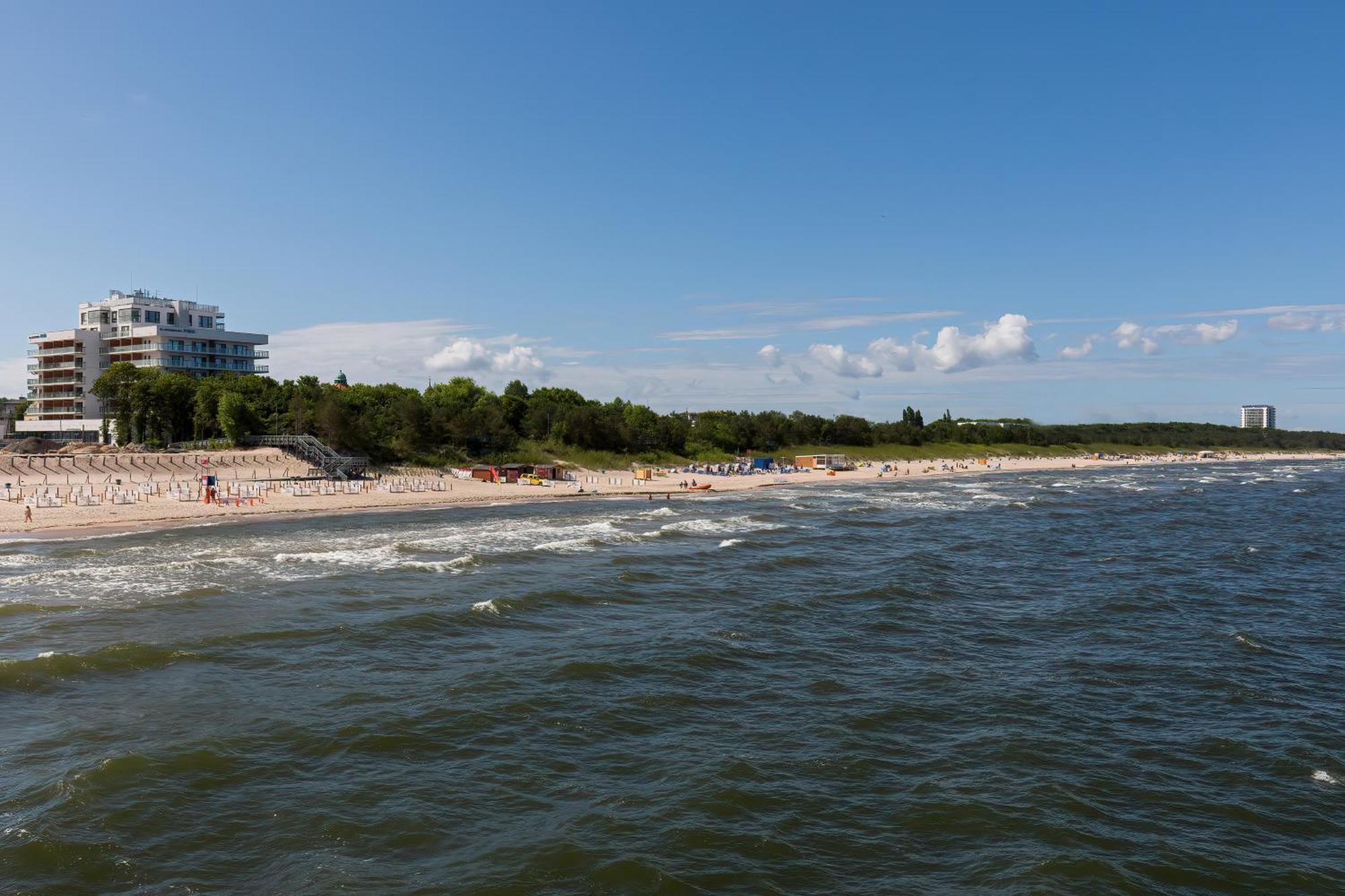 Aquamarina Prima Deluxe Studios With Sea View By Noclegi Renters Мендзыздрое Экстерьер фото