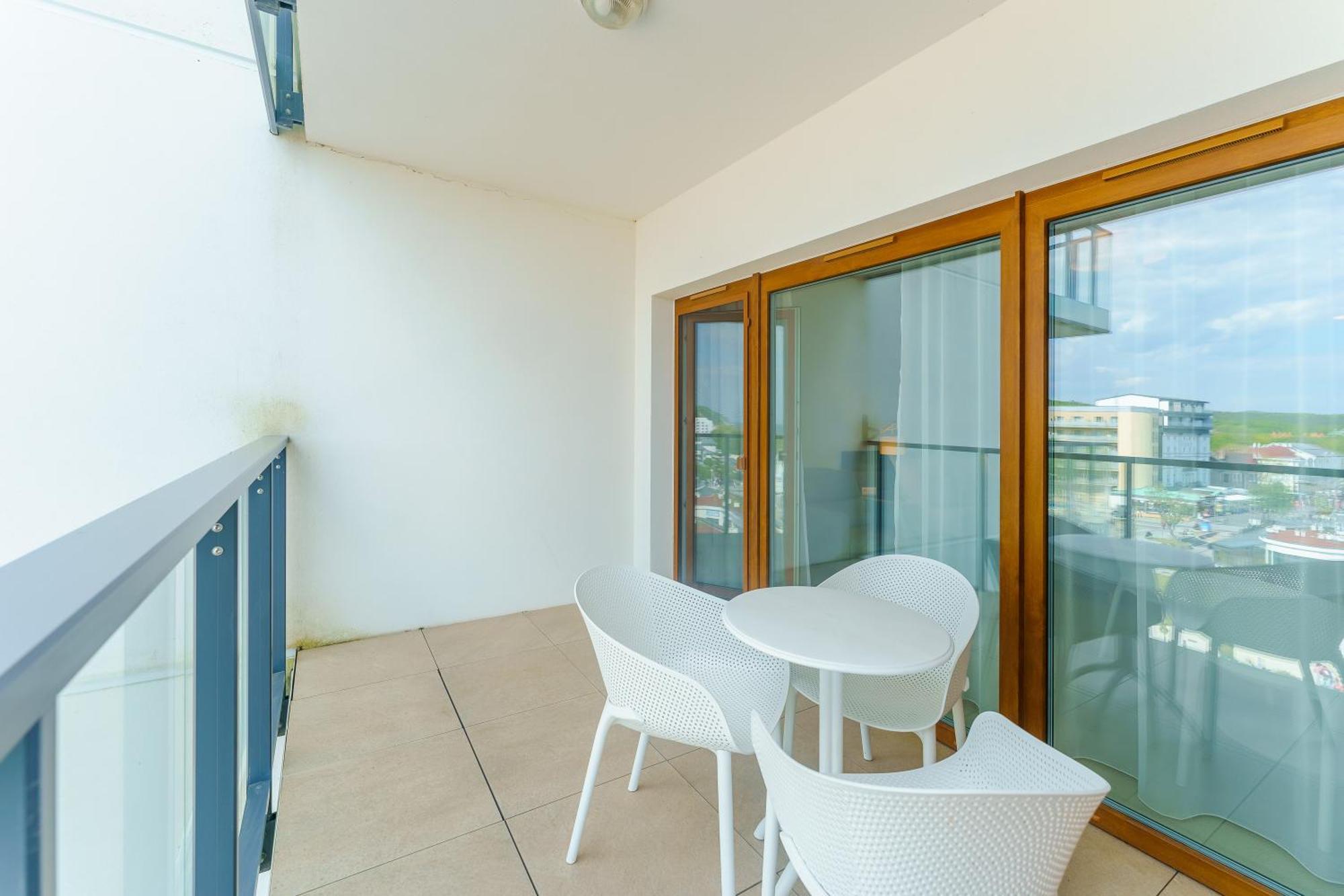 Aquamarina Prima Deluxe Studios With Sea View By Noclegi Renters Мендзыздрое Экстерьер фото