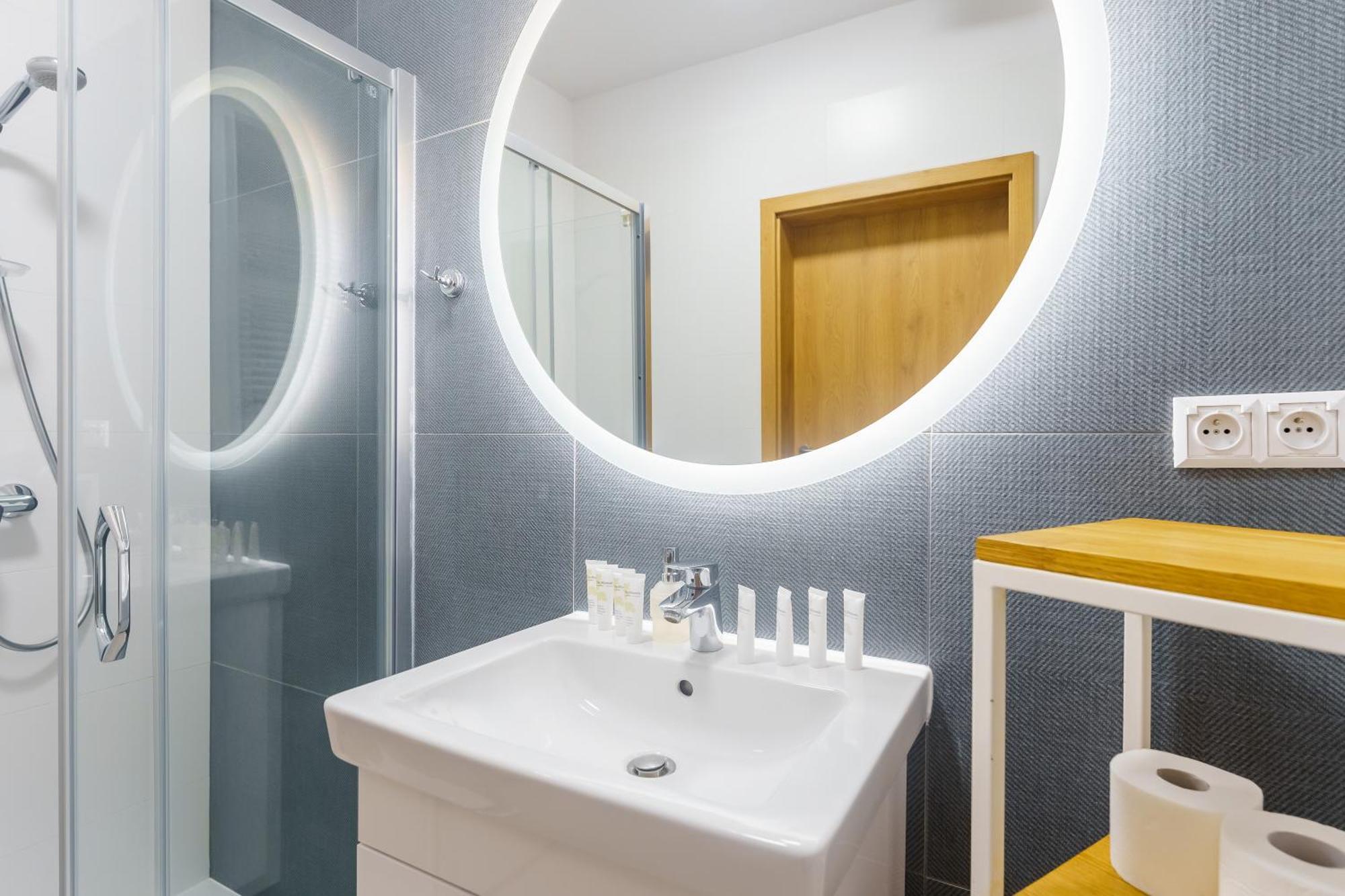 Aquamarina Prima Deluxe Studios With Sea View By Noclegi Renters Мендзыздрое Экстерьер фото