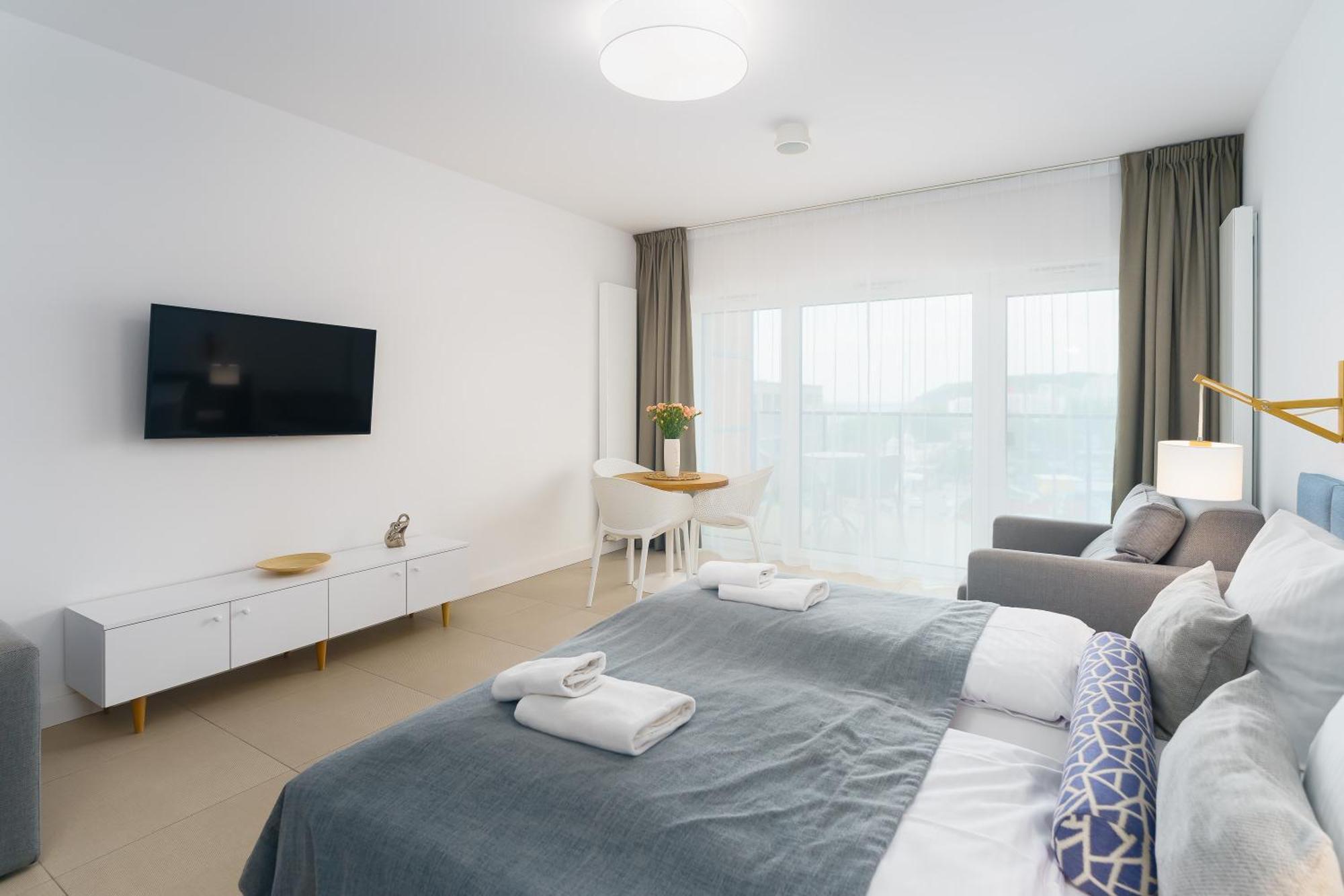Aquamarina Prima Deluxe Studios With Sea View By Noclegi Renters Мендзыздрое Экстерьер фото